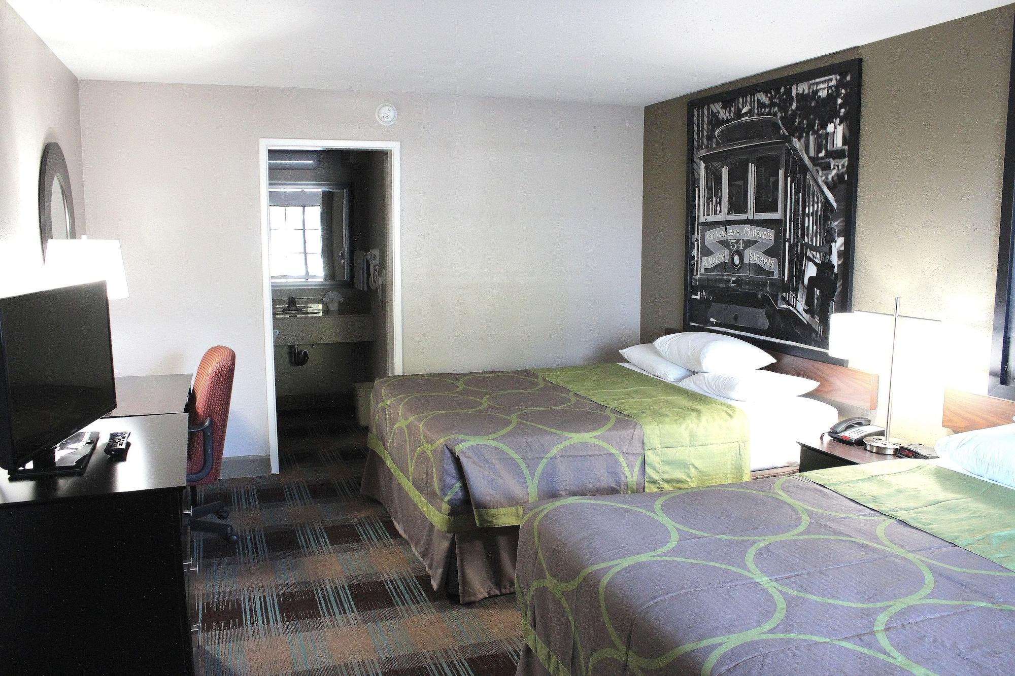 Super 8 By Wyndham Salinas Exterior foto