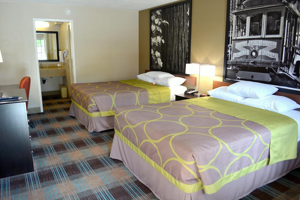 Super 8 By Wyndham Salinas Quarto foto